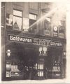 Geschäft von Gustav Smy im Moritzstraße.jpg