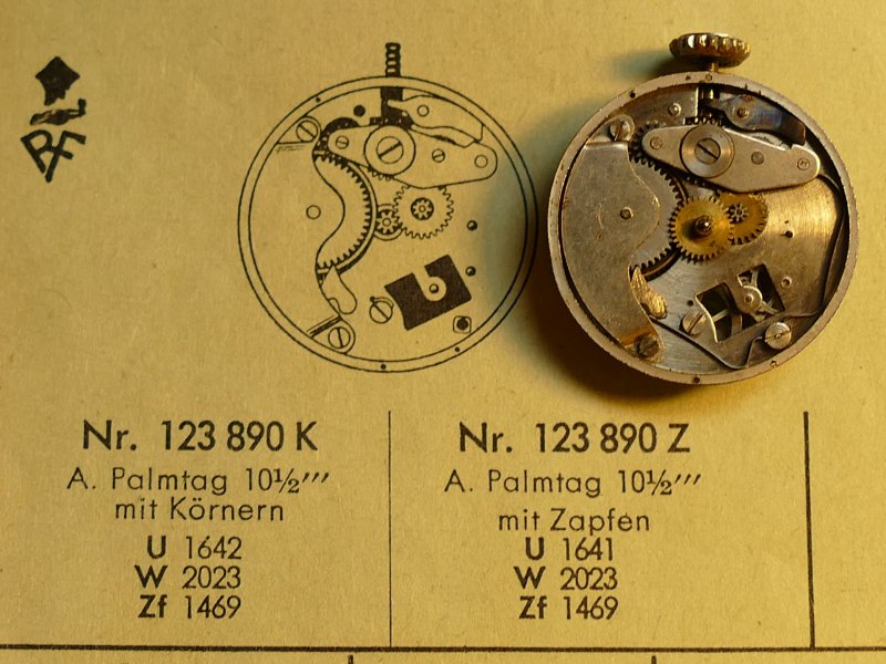 Datei:Flume Buch mit Arnold Palmtag Uhrwerk.jpg