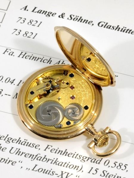 Datei:Deutsche Uhrenfabrikation Glashütte - SA - A. Lange & Söhne, Nr. 73821, circa 1917 (5).jpg