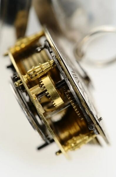 Datei:Jean Drouynot à Poytiers, einzeigrige Spindeltaschenuhr, circa 1640 (3).jpg