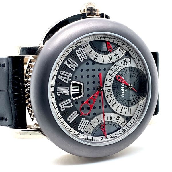 Datei:Gérald Genta Arena Chrono Quattro, circa 2011 (03).jpg