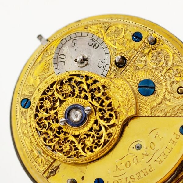 Datei:Peter Prestiot Goldemail Taschenuhr mit Zylinderhemmung ca. 1816 (9).jpg