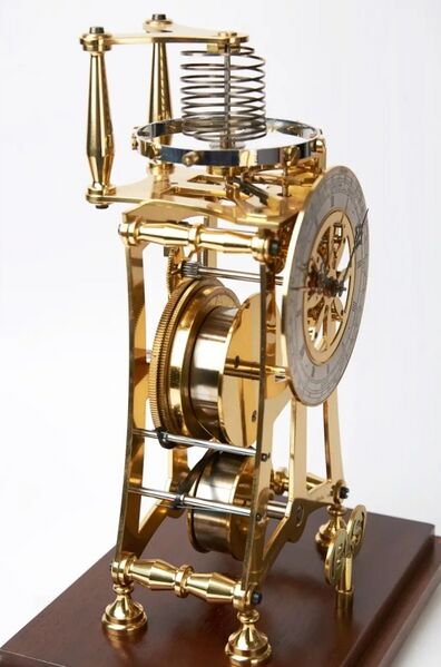 Datei:Bengt Svensson, Malmö, skelettierte Pendule, circa 1991 (4).jpg
