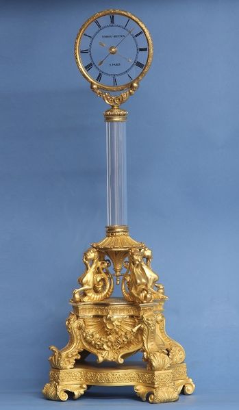 Datei:Robert-Houdin Dreifache Geheimnisvolle Uhr ca. 1850 (1).jpg