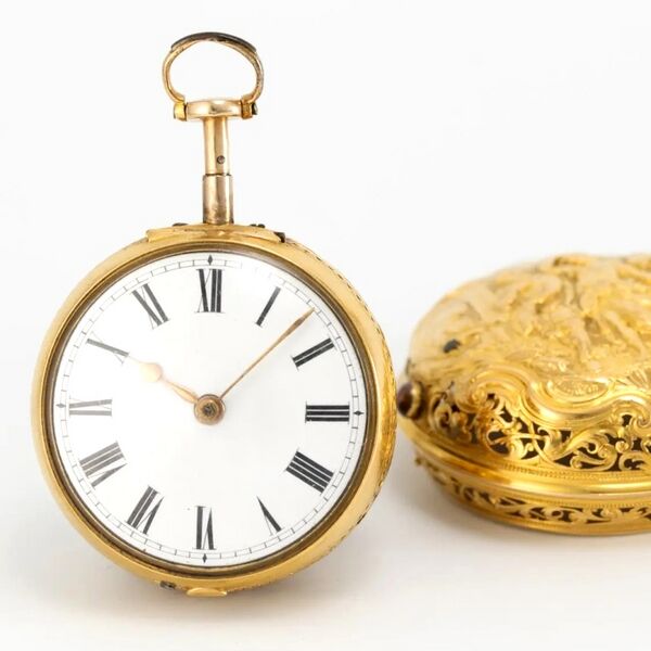 Datei:John Pyke Repousée Doppelgehäuse-Spindeltaschenuhr, ca. 1750 (3).jpg