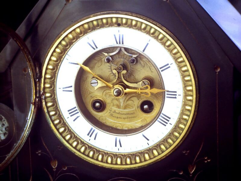 Datei:Franse Pendule met Brocot ankergang G. Andriessen ca. 1880 (2).JPG