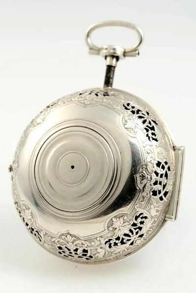 Datei:Marc Merlier à Paris, Oignon-Spindeltaschenuhr circa 1720 (2).jpg