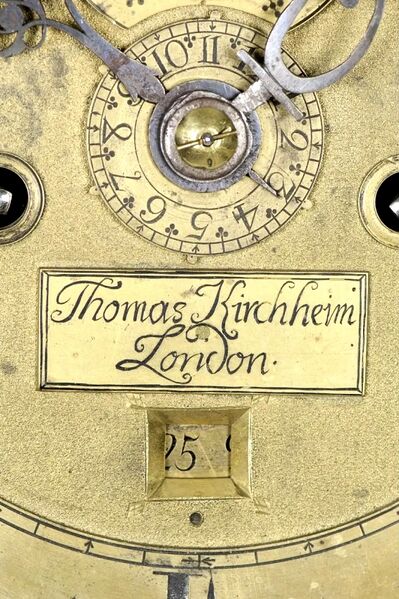 Datei:Thomas Kirchheim, London, Biedermeier Standuhr mit Stundenschlag, Mondphase und Datumsanzeige circa 1810 (3).jpg