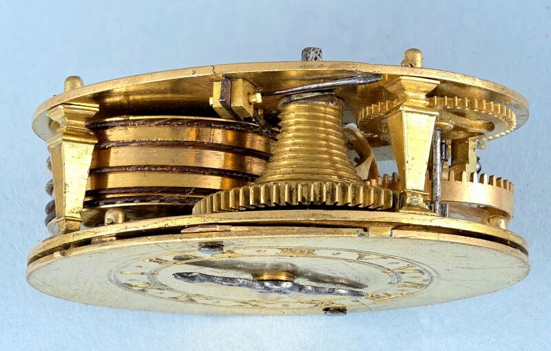 Datei:F. Houlliere a Laval, Spindel-Dosenuhr, ca. 1630 (09).jpg