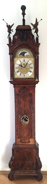 Datei:Jan Henkels, Amsterdamer Bodenstanduhr ca. 1765 (1).jpg