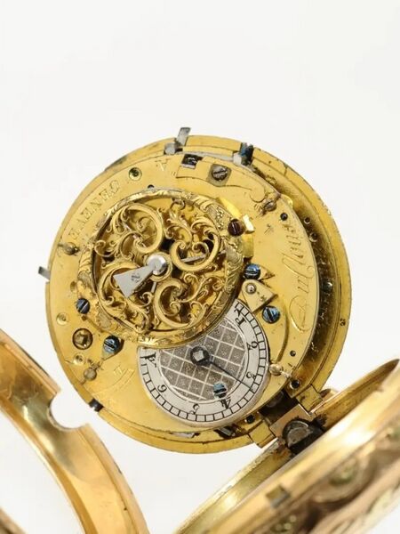 Datei:DuCloux à Gèneve, Spindeltaschenuhr mit Viertelstundenrepetition, circa 1780 (5).jpg