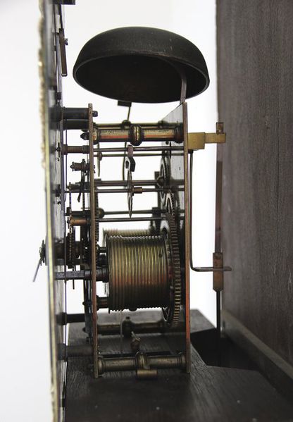 Datei:John Faver, London, Walnut Longcase Clock um 1725 (3).jpg