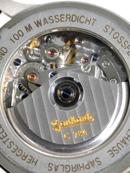Datei:Hanhart Sirius Automatic Chronograph, Werk Nr. C786, Cal. Valjoux 7750, circa 2001 (6).jpg