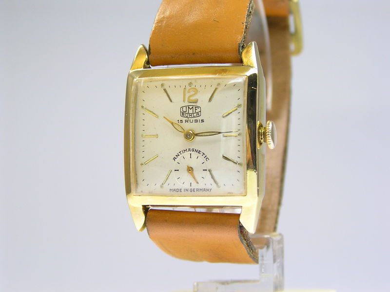Datei:UMF Herrenarmbanduhr mit UMF 29-80 P083.jpg