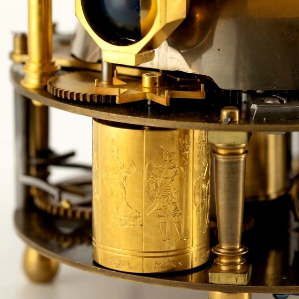 Datei:Peter Dziemba, Reproduktion einer einzeigrigen, astronomischen, runden Tischuhr 1570 - 2012 (12).jpg