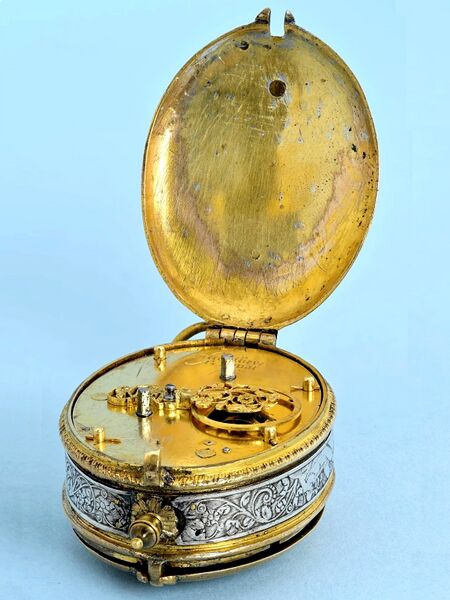 Datei:F. Houlliere a Laval, Spindel-Dosenuhr, ca. 1630 (08).jpg