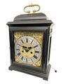John Gerrard, Bracket Clock mit Stundenschlagwerk, ca. 1720 (01).jpg