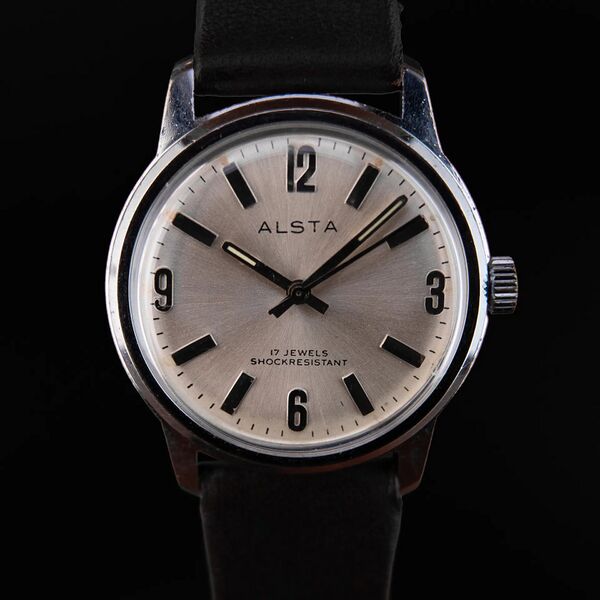 Datei:Alsta Armbanduhr 1970-1975 (1).jpg