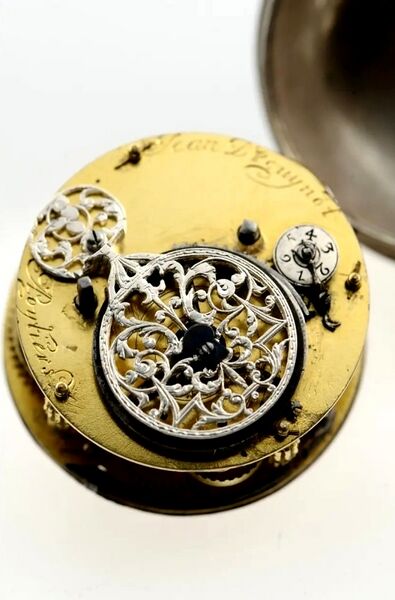 Datei:Jean Drouynot à Poytiers, einzeigrige Spindeltaschenuhr, circa 1640 (5).jpg