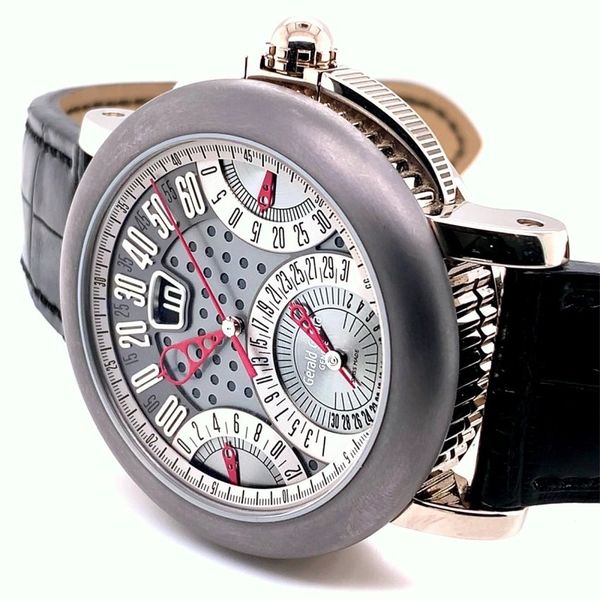 Datei:Gérald Genta Arena Chrono Quattro, circa 2011 (04).jpg