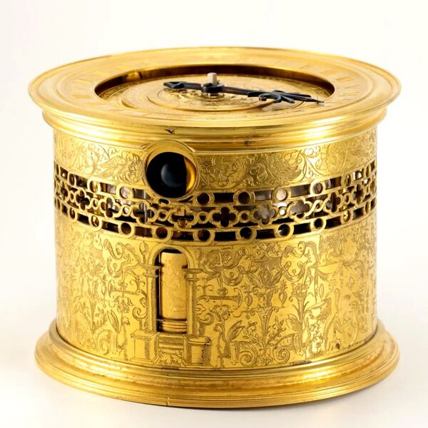 Datei:Peter Dziemba, Reproduktion einer einzeigrigen, astronomischen, runden Tischuhr 1570 - 2012 (03).jpg