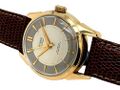 Henry Moser Esculape Armbanduhr für Mediziner mit springender Zentralsekunde ca. 1955 (02).jpg