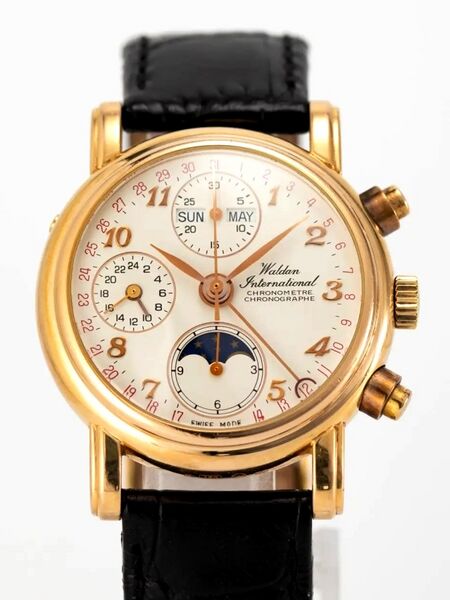 Datei:Waldan International, Armbandchronograph mit Vollkalender und Mondphase - Chronometer ca, 1996 (2).jpg