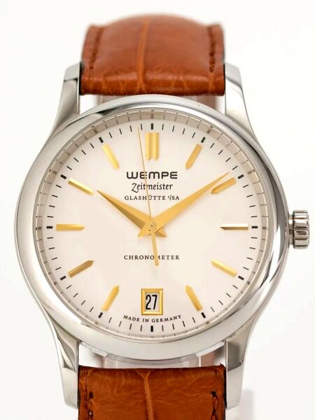 Datei:Wempe Glashütte, Chronometer Zeitmeister - Sondermodell Uhrenmagazin, 010-1000 ca. 2010 (02).jpg