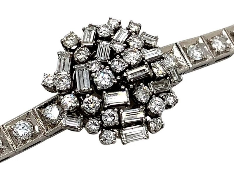Datei:Vacheron Constantin, Juwelenarmbanduhr mit einem Diamantbesatz, ca. 1970 (05).jpg