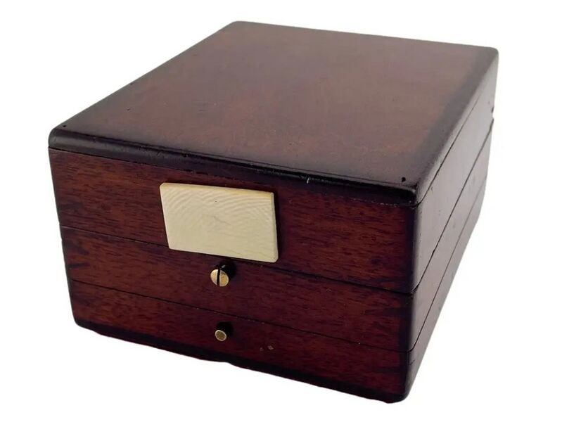 Datei:Joseph Thaddäus Winnerl, Beobachtungschronometer mit 36h Gangreserveanzeige, ca. 1850 (2).jpg