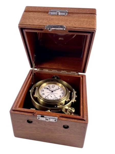 Datei:Hamilton Watch Co. Schiffchronometer Modell 22, ca. 1942 (01).jpg
