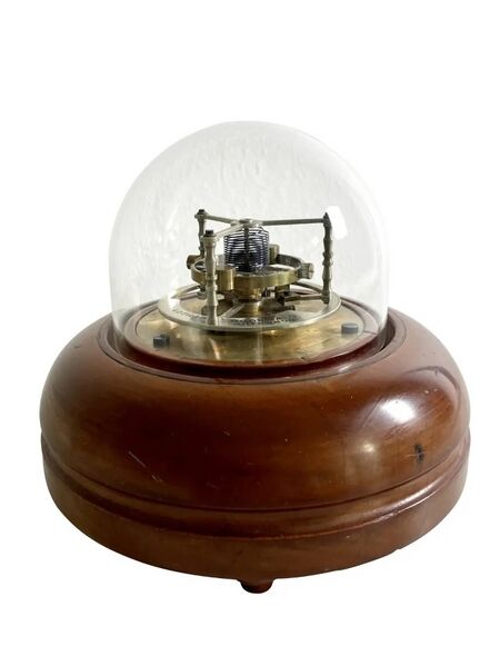 Datei:Gangmodell mit fliegendem Tourbillon und Wippenchronometerhemmung, Lothar Rodewald Jüterbog (1).jpg