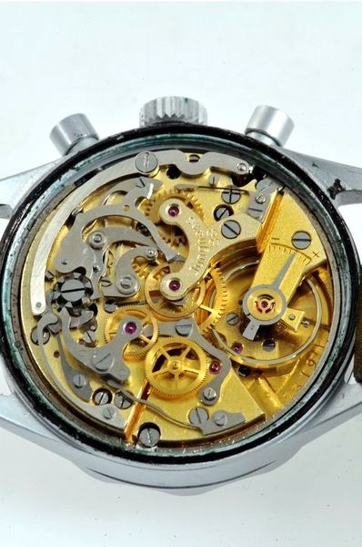 Datei:Junghans Werk Nr 7319 Cal 88 movement.jpg