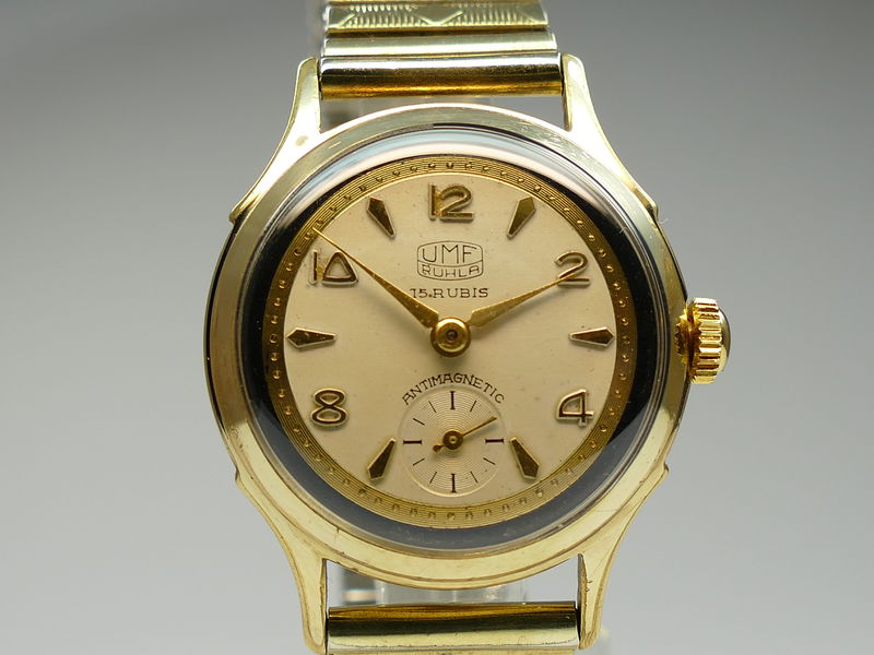 Datei:UMF Herrenarmbanduhr mit UMF 29-11 H009.jpg