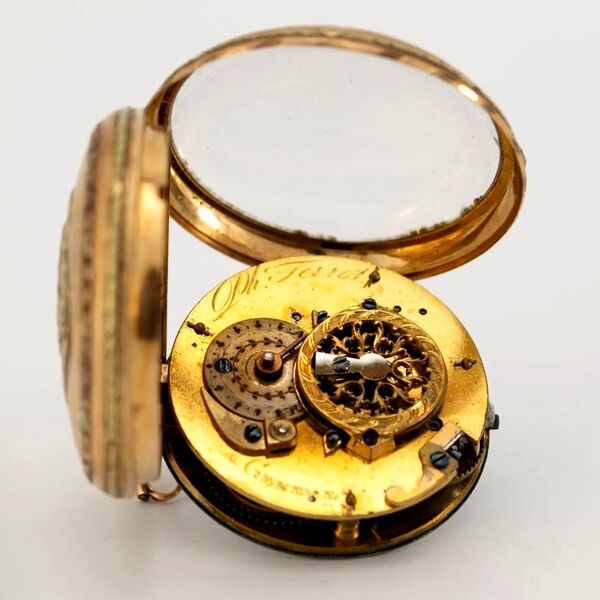 Datei:Philippe Terrot Spindeltaschenuhr à quatre couleurs, ca. 1800 (7).jpg