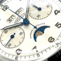 Angelus Armbandchronograph mit Großdatum, Wochentagsanzeige und Mondphase. circa 1950 (5).jpg