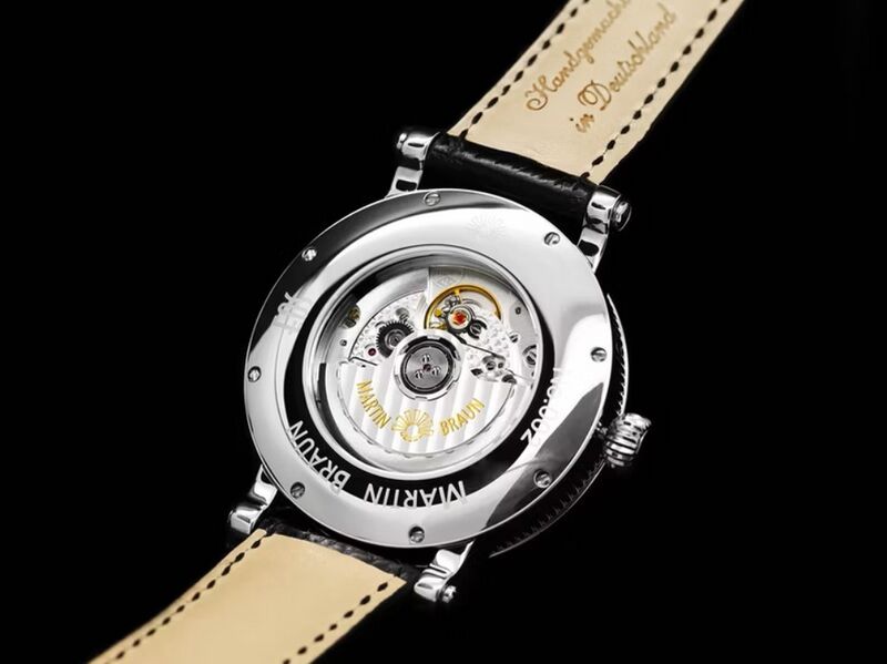 Datei:Martin-Braun-EOS Uhr (3).jpg