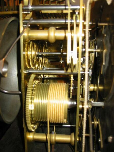 Datei:Amsterdamer Bodenstanduhr Jan Henkels Amsterdam ca. 1770 (10).jpg