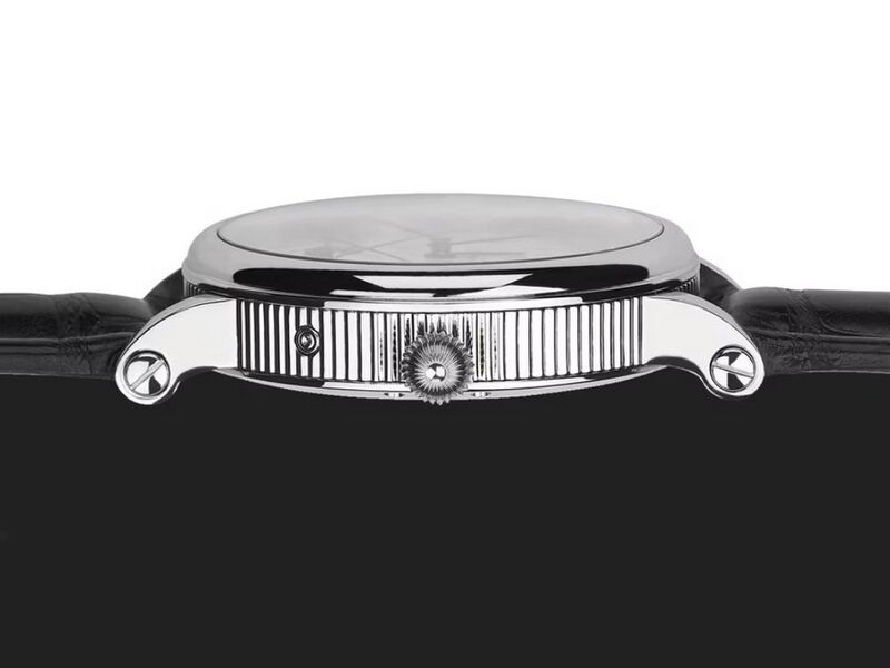 Datei:Martin-Braun-EOS Uhr (2).jpg