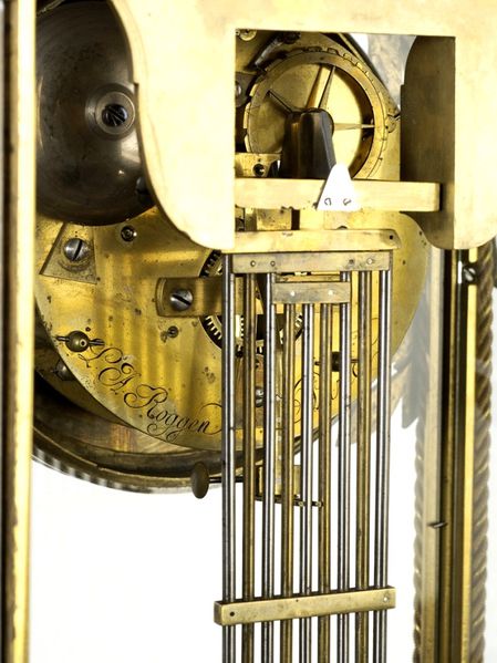 Datei:Roggen à Paris, Pendule circa 1780 (5).jpg