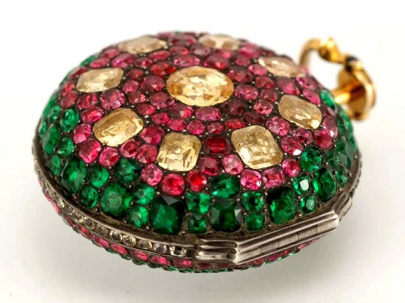 Datei:Benjamin Sidey, Londoner Taschenuhrenpaar in prächtigen, nahezu allen Teilen mit Edelsteinen besetzten Übergehäusen, ca. 1770 (05).jpg