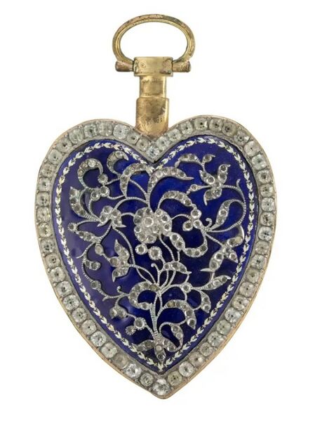 Datei:André Hessen, schmucksteinbesetzte, herzförmige Email-Spindeltaschenuhr ca. 1780 (1).jpg