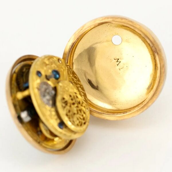 Datei:Benjamin Sidey, Londoner Taschenuhrenpaar in prächtigen, nahezu allen Teilen mit Edelsteinen besetzten Übergehäusen, ca. 1770 (16).jpg