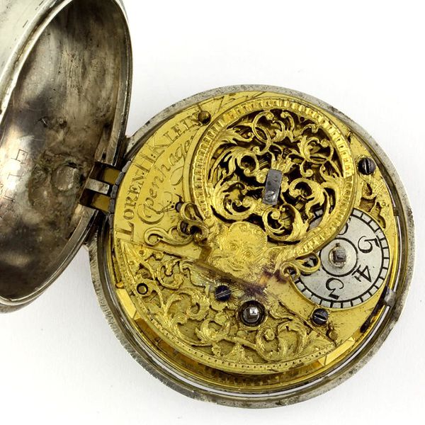 Datei:L.H. Klein, Kopenhagen, Spindeluhr um 1740 (10).jpg