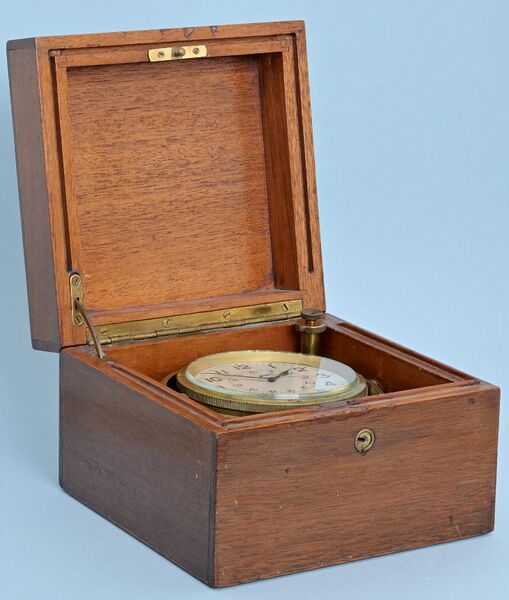 Datei:Longines Watch Co. Chronometer ca. 1942 (1).jpg