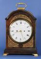 David Hare, London. Englische Mahagoni Broken Arch Bracket Uhr, ca 1800 (01).jpg