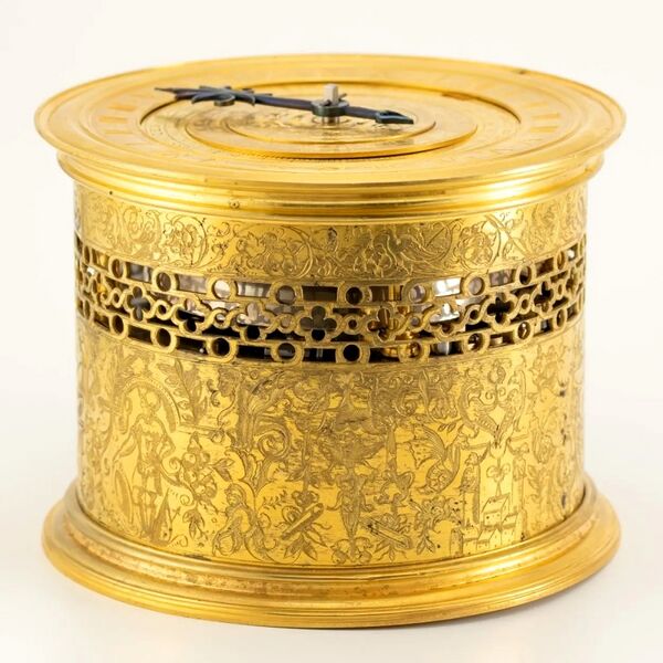 Datei:Peter Dziemba, Reproduktion einer einzeigrigen, astronomischen, runden Tischuhr 1570 - 2012 (06).jpg