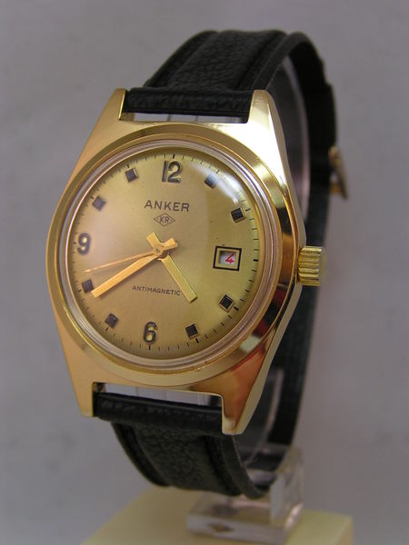 Datei:Anker KR Herrenarmbbanduhr mit UMF 24-33.jpg