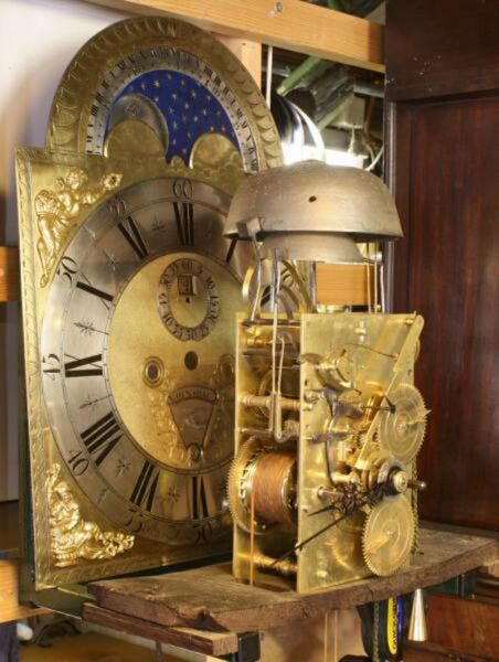 Datei:Amsterdamer Bodenstanduhr Pieter Swaan ca 1740 (3).jpg