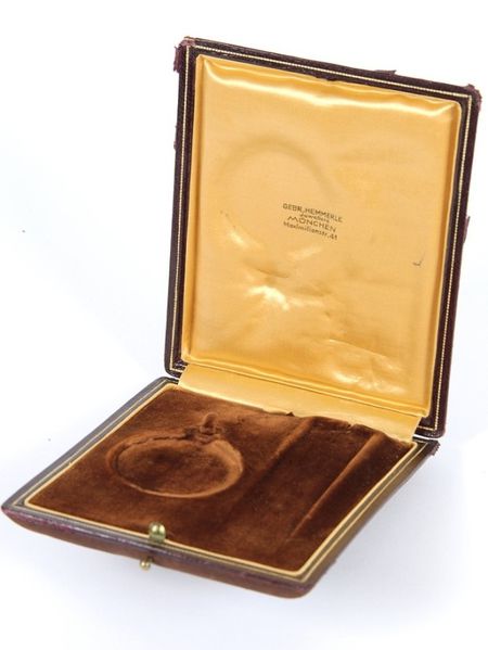 Datei:Hemmerle Juweliere, München, Geh. Nr. 219568, circa 1920 (3).jpg